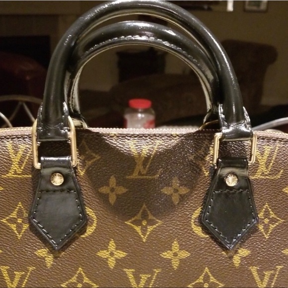 Louis Vuitton Alma PM